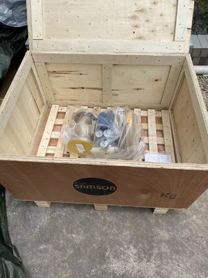 Válvula de globo de Samson Control Valves 3241 con 3277 reguladores del actuador neumático y 3725 del posicionador 4708