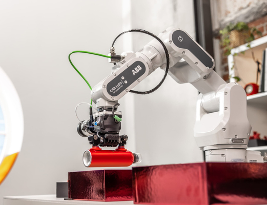 Cosecha colaborativa del brazo del robot de ABB CRB1100 6 AXIS y robot de la colocación