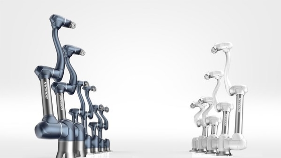Brazo del robot de Cobot H2017 de la carga útil de Doosan 20kg con la máquina automática de la soldadura al arco del Tig MiG del robot