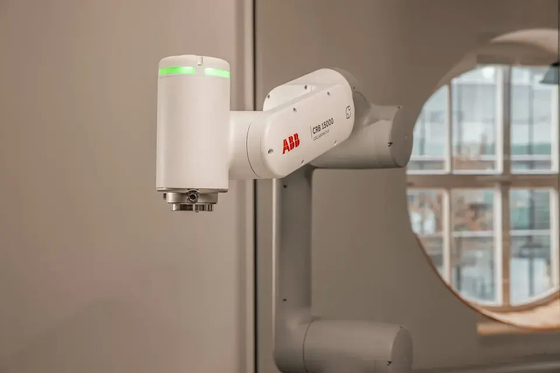 ABB GoFa CRB15000 Cobot con el tipo eléctrico robot colaborativo del agarrador 2-Finger de SMC de LEHF