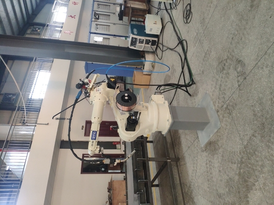 eje del robot de soldadura del mag del mig FD-B4S 7 con la soldadora robótica P400 para la solución de soldadura de OTC