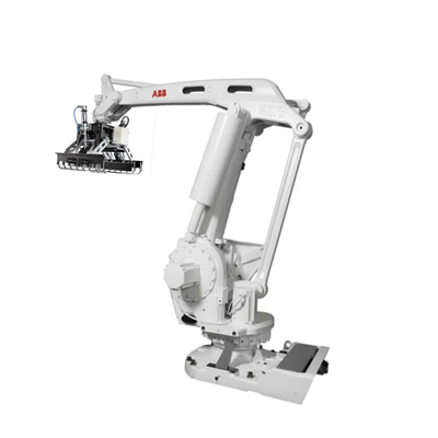 Robot IRB2600 4 AXIS de ABB IRB con el agarrador neumático para la granulación del robot y el lugar de la selección
