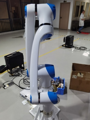 Robot educativo CNGBS-G05 Cobot 6 AXIS de la marca china con el agarrador Cobot Pallerizer de Onrobot RG6