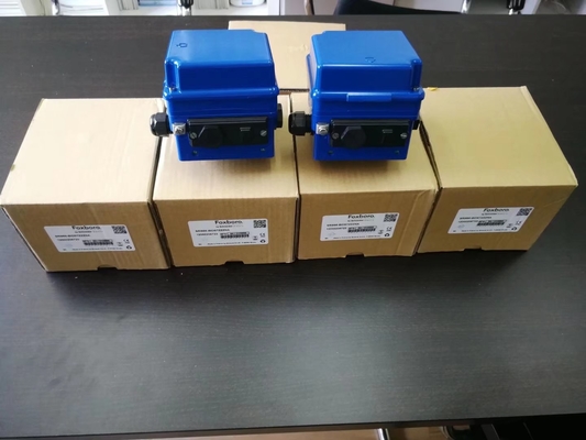 Válvula de control de flujo con el regulador del filtro de Fisher 67CFR y el posicionador de la válvula de Foxboro SRD991