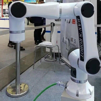 HAN'S E5 con carga útil de 5 kg como robot colaborativo con robot de agarre CNGBS para carga y descarga
