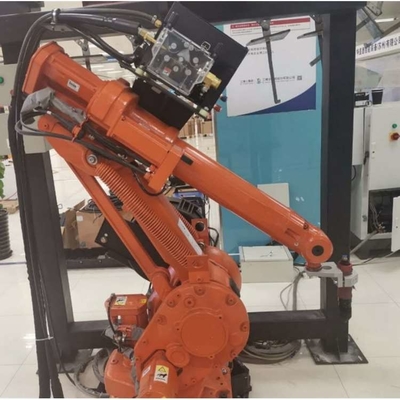Brazo robótico de 6 ejes ABB IRB 1410 con estación de limpieza de armas CNGBS para automatización de robots de soldadura