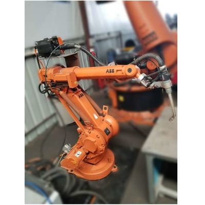 Brazo robótico de 6 ejes ABB IRB 1410 con estación de limpieza de armas CNGBS para automatización de robots de soldadura
