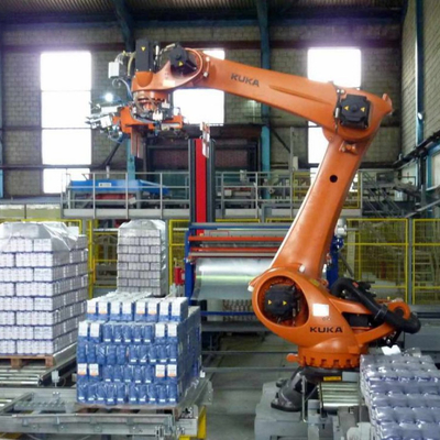 KUKA Robot de paletización KR 240 R3200 PA con rieles de guía CNGBS como brazo de robot industrial de paletización automático