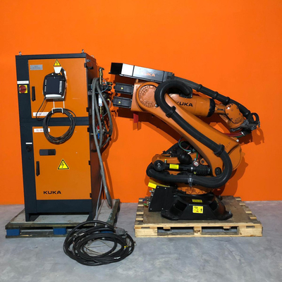 KUKA KR 240 R3330 Robot de paletización con rieles de guía lineal CNGBS como carga útil automática de la máquina 240kg Brazo robótico
