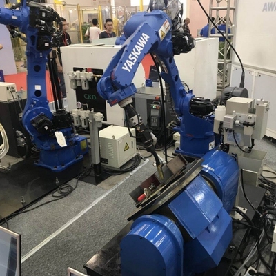 YASKAWA Robot AR1440 con 1440MM alcance como 6 Ejes Brazo Robótico con CNGBS Robot posicionador para la máquina de soldadura