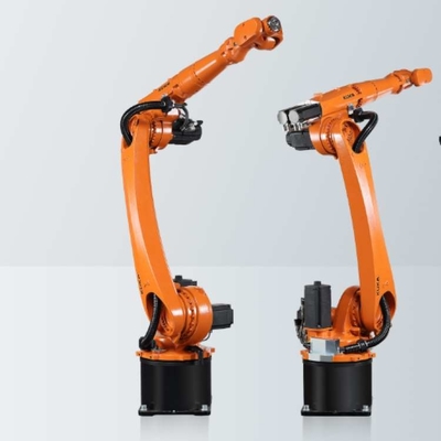 Kuka Manejo del brazo robótico 6 Ejes KR 16 R1610 con agarre robótico CNGBS como robot industrial