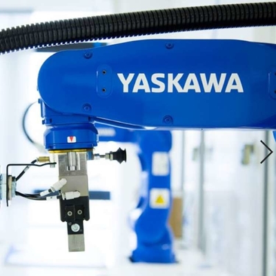 6 Ejes Elige y coloca el brazo robótico Yaskawa GP8 con agarre robótico CNGBS para el robot de manipulación de materiales