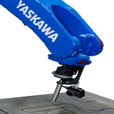 Brazo robótico de 6 ejes Yaskawa GP25 con paquete de vestimenta de robot CNGBS para manejar la automatización del robot