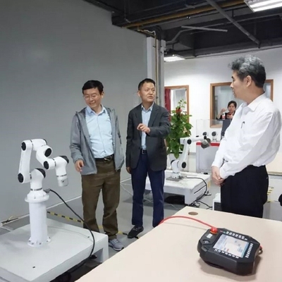 Han's Elfin 5 con carga útil de 5KG 6 Axis Cobot Brazo robótico con agarre robótico CNGBS