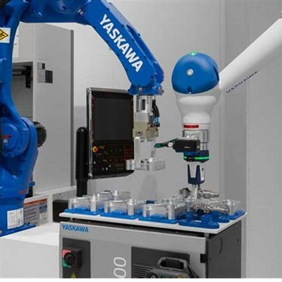 Brazo robótico de 6 ejes Yaskawa GP25-12 con rieles de guía de robots CNGBS para manejar la automatización del robot