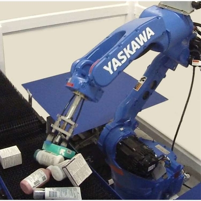 Brazo robótico de 6 ejes Yaskawa GP25-12 con rieles de guía de robots CNGBS para manejar la automatización del robot