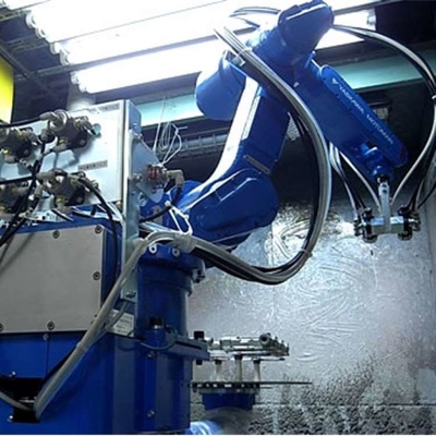 Pintura de automóviles Brazo robótico de 6 ejes Yaskawa MPX1150 con agarre robótico CNGBS para pintar la pared del robot