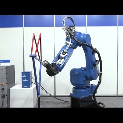 Brazo robótico de pintura de 6 ejes Yaskawa MPX1950 con ropa de robot CNGBS para robot de pintura automatizado