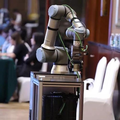 Robot colaborativo de alta carga útil UR 16e con carga útil de 16 kg de 6 ejes como robot cobot para empacar