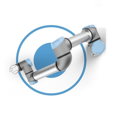 Brazo robótico colaborativo UR 10e de 6 Aixs Cobot con carga útil de 10 kg con cubierta de robot para soldadura