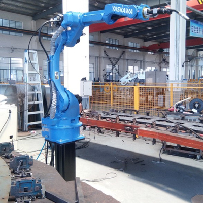 Robot industrial AR1440 con 12 kg de carga útil, antorchas de soldadura con posicionador como máquina de soldadura láser