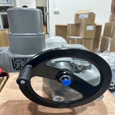 La válvula de control de flujo está equipada con el actuador de válvula Auma SQEx y el actuador eléctrico a prueba de explosión SQRV