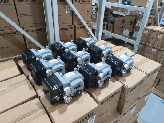 Válvula de guía superior de ángulo recto con posicionador de válvulas Masoneilan SVI2 y regulador 78-40 adecuado para energía eléctrica