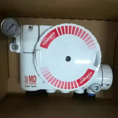 Válvula de control neumático lineal con servicio de flujo LOGIX 3200MD 520MD Posicionador de válvula de corazón digital en válvulas de servicio de flujo de stock