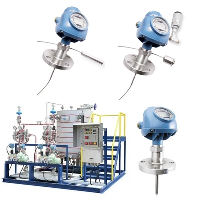 La unidad de reabastecimiento de combustible está equipada con un transmisor de nivel de EMERSON Rosemount 5300 - medidor de nivel de onda de radar guiado.