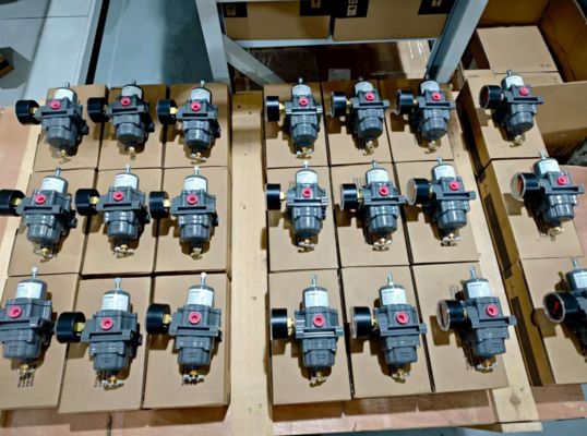 Reguladores de suministro de instrumentos de la serie 67CFR de Fisher