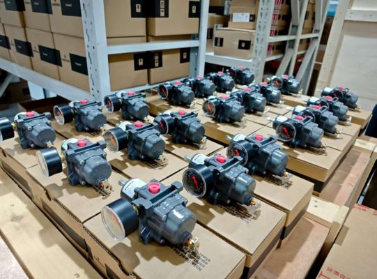 Reguladores de suministro de instrumentos de la serie 67CFR de Fisher