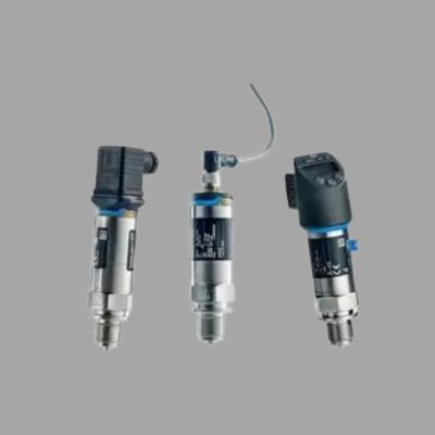 Conjunto de válvulas de gas natural con medidor de caudal de vórtice Endress+Hauser Proline Prowirl D 200 y sensor de transmisor de presión Cerabar PMC21