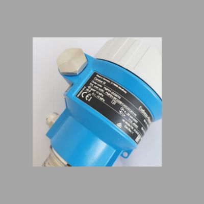 Estación de reducción de presión y temperatura equipada con un medidor de flujo de vórtices Endress+Hauser ProlineProwirl D200 y un transmisor de presión Cerabar PMC51B