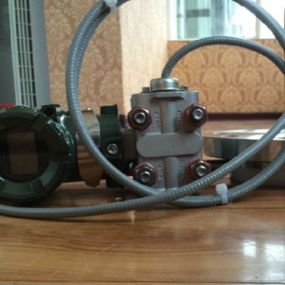 Dispositivo de conmutación de válvulas equipado con un medidor de caudal de vórtice de la serie Yokogawa VY y un transmisor de bajo caudal EJX115A