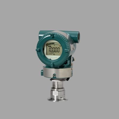 Estación de refrigeración a presión reducida equipada con medidor de caudal de vórtices de la serie Yokogawa VY y transmisor de presión sanitario EJAC60E