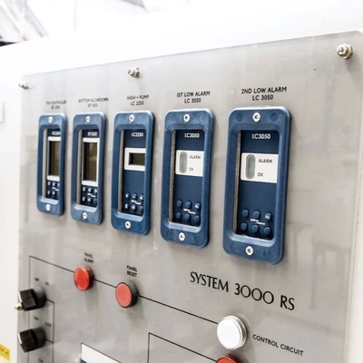 Los controladores de nivel de Spirax Sarco LC1350 LC1800 LC2250