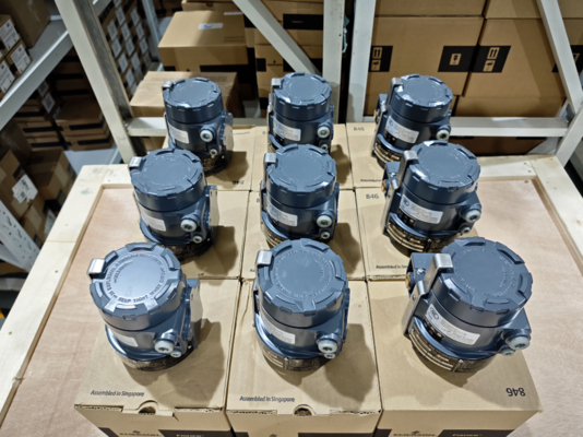 Válvula de control con convertidor Fisher 846 I/P y posicionador DVC6200 para ambientes de alta temperatura, alta presión, corrosivo y peligroso
