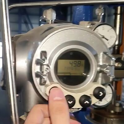 Actuadores de alta presión Azbil Válvulas de control Posicionador de válvula inteligente AVP700 AVP701 AVP702 AVP703