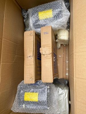 la válvula de mariposa trapezoidal FIGURA 990 Y 920 RESISTENTES ASENTADA con la caja de interruptor limitado del topworx