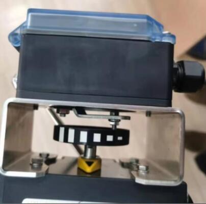 Nueva válvula de control de vapor de Samson Válvula de posicionamiento electropneumático de Samson 3725 3730-3 3730-5 Válvula de piezas de suministro