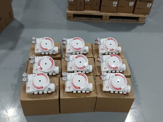 Flowserve Logix 3200MD Smart Valve Positioner with HART 5 for Pneumatic Actuators in Explosion Proof Enclosure