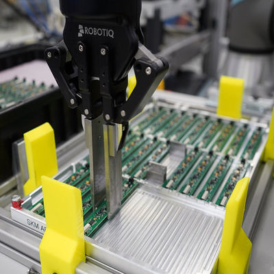Los recambios del agarrador de ROBOTIQ de la mano-e del brazo robótico del robot combinan con el robot colaborativo de UR