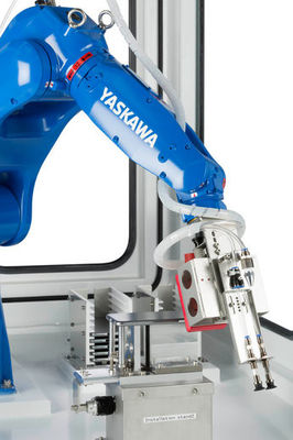 Yaskawa GP8 IP67 1.0KVA 727m m seis brazos del robot de AXIS