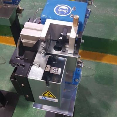 Dispositivo limpio de los sopletes de la lluvia de oro para el ARCO del mag tig del mig del brazo del robot de soldadura
