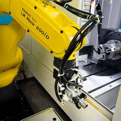 La carga útil 7kg alcanza al compañero de 717m m LR que 200iD escogen y coloca el brazo del robot