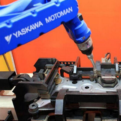 Brazo 6 AXIS Motoman EP4000D del robot industrial para manejar el robot