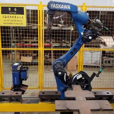 Robot de soldadura automática de 6 AXIS Motoman AR2010 con el soldador RD350S