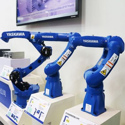 Robot industrial GP25 con las piezas del equipo de As Material Handling del regulador de la carga útil 25KG y del robot YRC1000