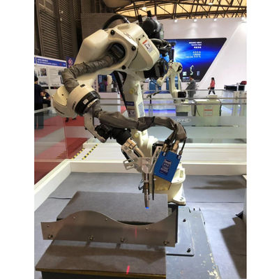 Robot de soldadura automática de 6 AXIS OTC FD-B6 con la soldadora de DM350 Mig
