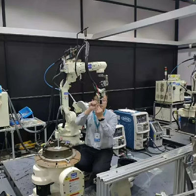 Equipamiento médico externo del soplete DM350 de TIG Welding Robot 6 AXIS FD-V8